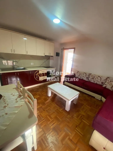Tirane, jepet me qera shtepi 1+1 Kati 2, 75 m² 350 € (Allias)
