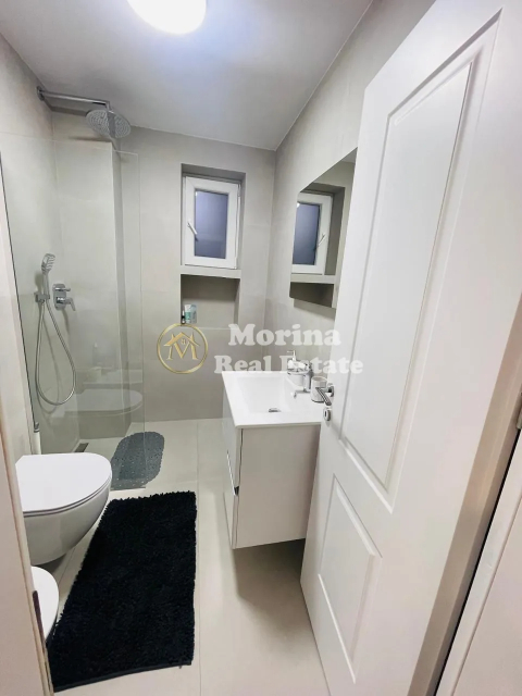 Tirane, jepet me qera apartament 2+1 Kati 2, 90 m² 700 € (Rruga e Elbasanit)