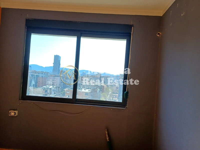 Tirane, jepet me qera apartament 2+1 Kati 7, 95 m² 500 € (Rruga Vllazen Huta)