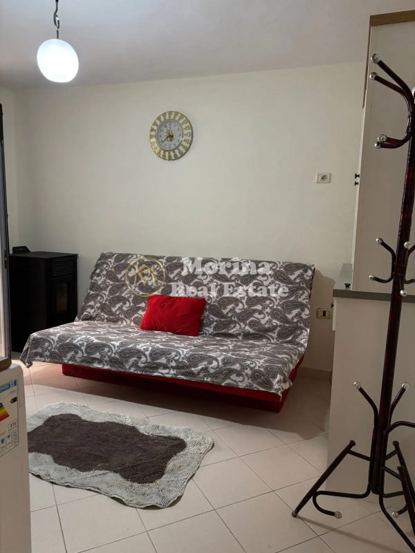 Tirane, jepet me qera apartament 1+1 Kati 1, 53 m² 450 € (Myslym Shyri)
