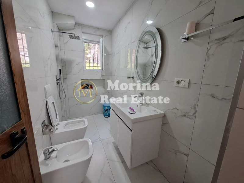 Tirane, jepet me qera apartament 1+1 Kati 1, 65 m² 420 € (21 Dhjetori)