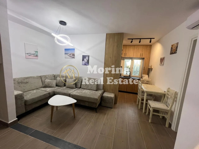 Tirane, jepet me qera apartament 1+1 Kati 3, 52 m² 500 € (Selite)