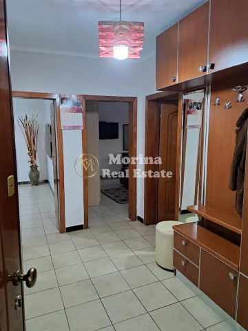 Tirane, jepet me qera apartament 2+1 Kati 2, 75 m² 500€ (Tregu Elektrik)
