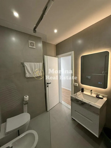 Tirane, jepet me qera apartament 1+1 Kati 2, 108 m² 750 € (21 Dhjetori)