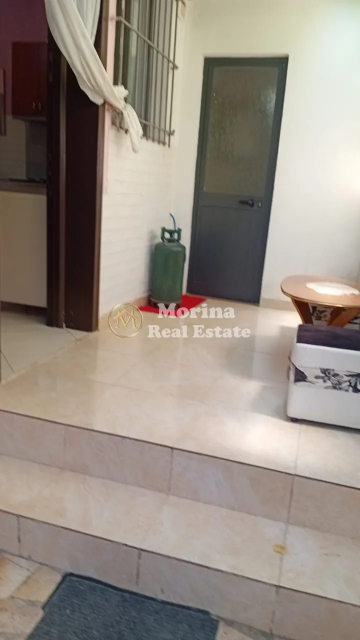 Tirane, jepet me qera apartament 1+1 Kati 1, 30 m² 200 € (Allias)