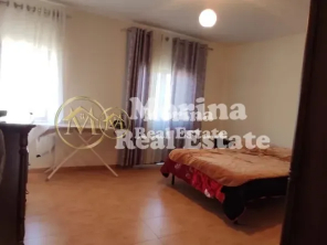Tirane, jepet me qera apartament 2+1 Kati 3, 150 m² 450 € (Porcelan)