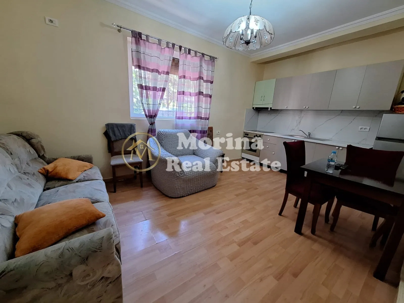 Tirane, jepet me qera apartament 1+1 Kati 1, 65 m² 420 € (21 Dhjetori)