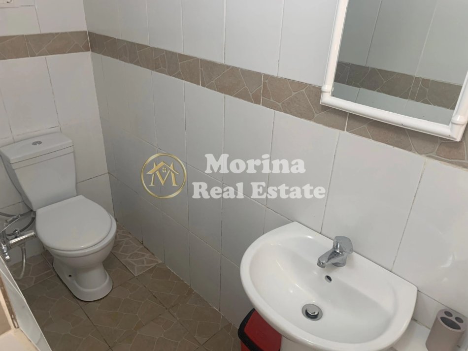 Tirane, jepet me qera garsonier Kati 0, 40 m² 300 € (Ish parku i autobuzave)
