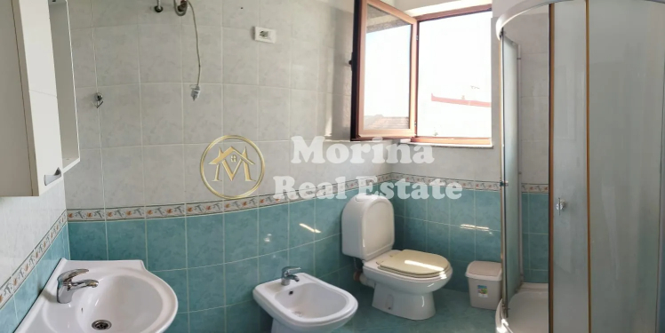 Tirane, jepet me qera shtepi 1+1 Kati 2, 70 m² 350 € (Shkoze)