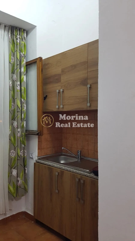 Tirane, jepet me qera garsonier Kati 2, 30 m² 320 € (Rruga Dibres)