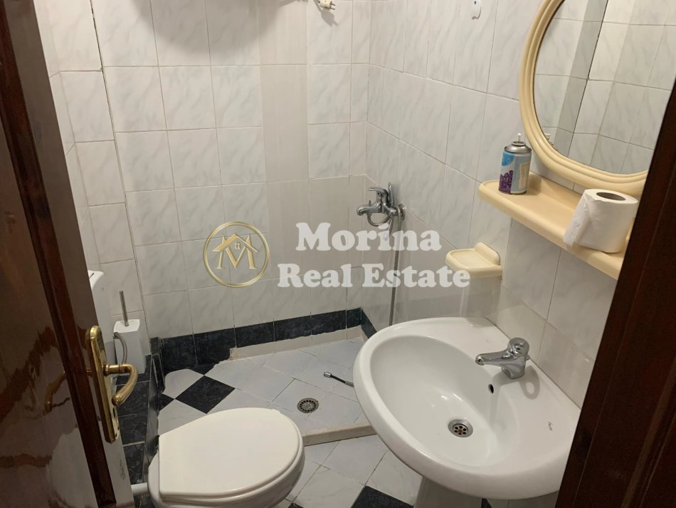 Tirane, jepet me qera apartament 2+1 Kati 4, 105 m² 500 € (Rruga e Dibres)
