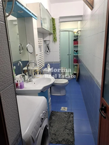Tirane, jepet me qera apartament 2+1 Kati 2, 75 m² 500€ (Tregu Elektrik)