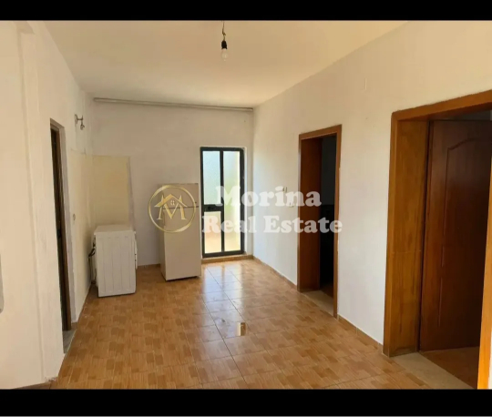 Tirane, jepet me qera apartament 1+1 Kati 1, 70 m² 250 € (Sanatoriumi)