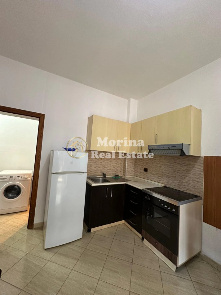 Tirane, jepet me qera apartament 1+1 Kati 4, 60 m² 350 € (Rruga 5 Maji)