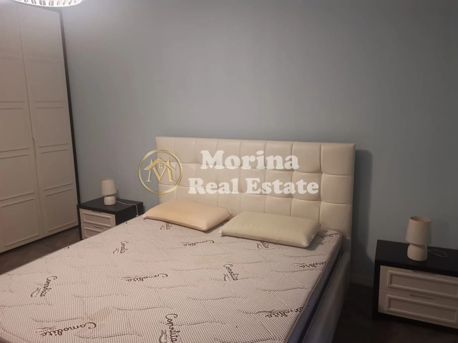 Tirane, jepet me qera apartament 2+1 Kati 4, 120 m² 800 € (Liqeni i thate)