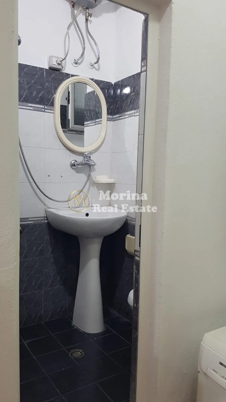 Tirane, jepet me qera garsonier Kati 2, 30 m² 320 € (Rruga Dibres)