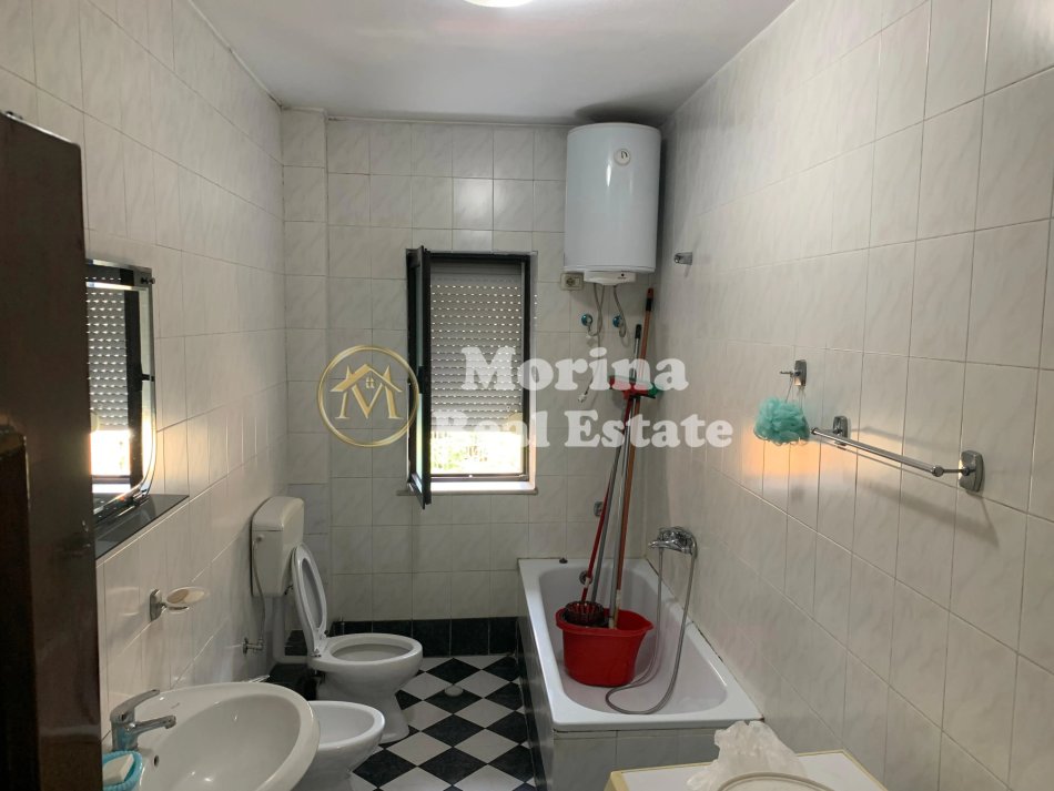 Tirane, jepet me qera apartament 2+1 Kati 4, 105 m² 500 € (Rruga e Dibres)