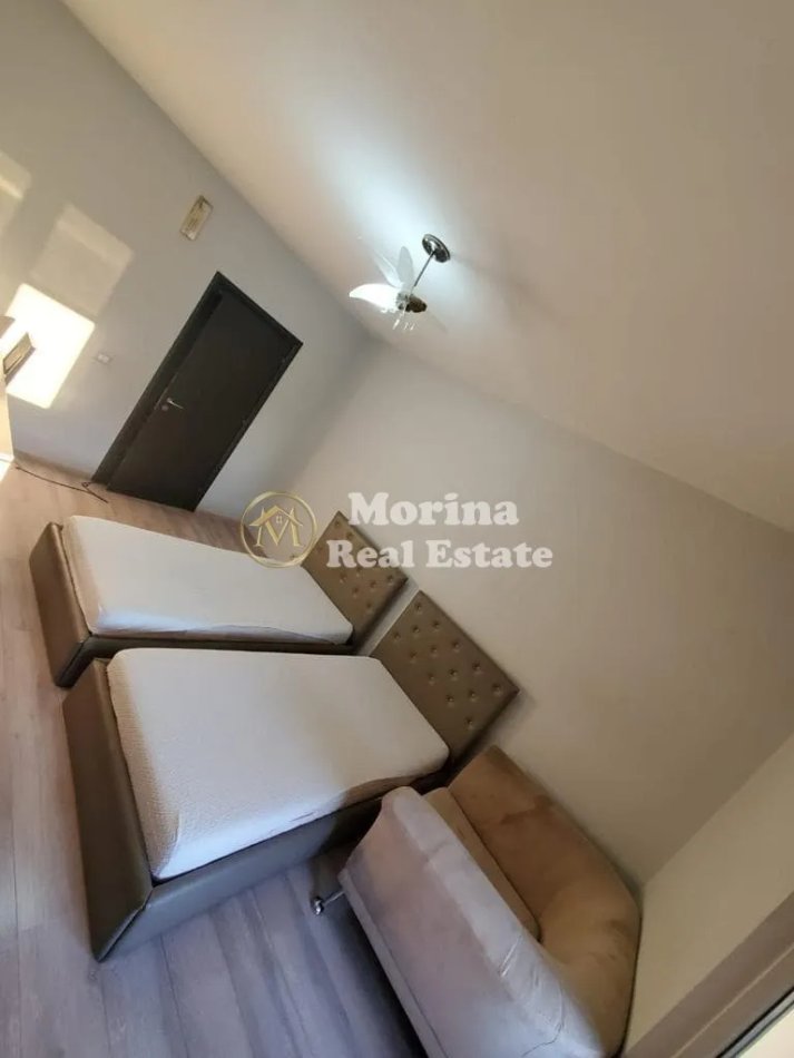 Tirane, jepet me qera apartament 2+1 Kati 4, 75 m² 650 € (Rruga Hoxha Tahsim)