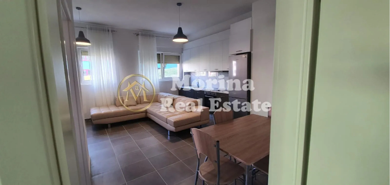Tirane, jepet me qera apartament 2+1 Kati 3, 85 m² 450 € (Ali Demi)