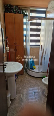 Tirane, jepet me qera apartament 1+1 Kati 5, 65 m² 400 € (Fusha e Aviacionit)
