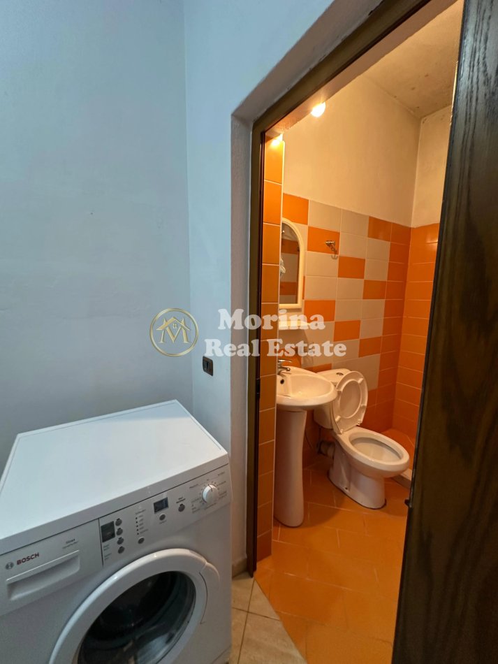 Tirane, jepet me qera apartament 1+1 Kati 4, 60 m² 350 € (Rruga 5 Maji)