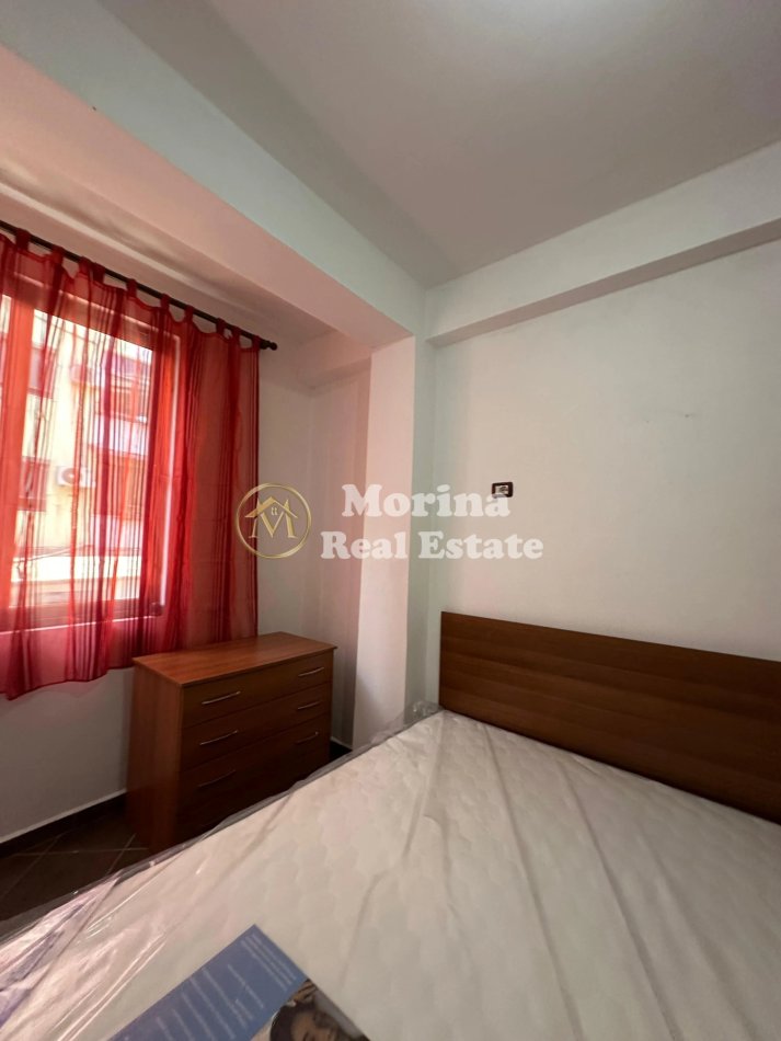 Tirane, jepet me qera apartament 1+1+Ballkon Kati 3, 60 m² 350 € (Rruga 5 Maji)