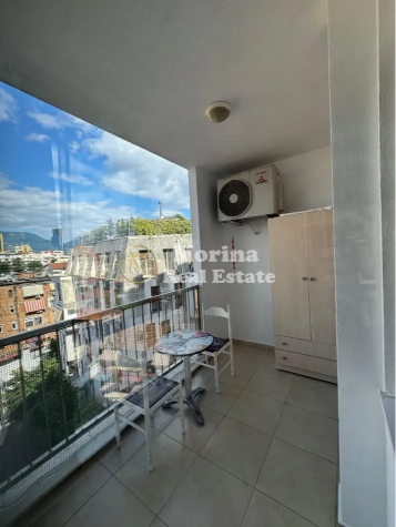 Tirane, jepet me qera apartament 2+1 Kati 5, 95 m² 800 € (Rruga e Kavajes)