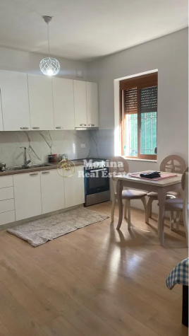 Tirane, jepet me qera shtepi 2+1 Kati 1, 100 m² 450 € (Selite-Rruga Ilia Dilo Sheperi)