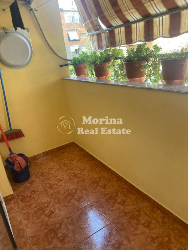 Tirane, jepet me qera apartament 2+1 Kati 2, 120 m² 600 € (Myslym Shyri)