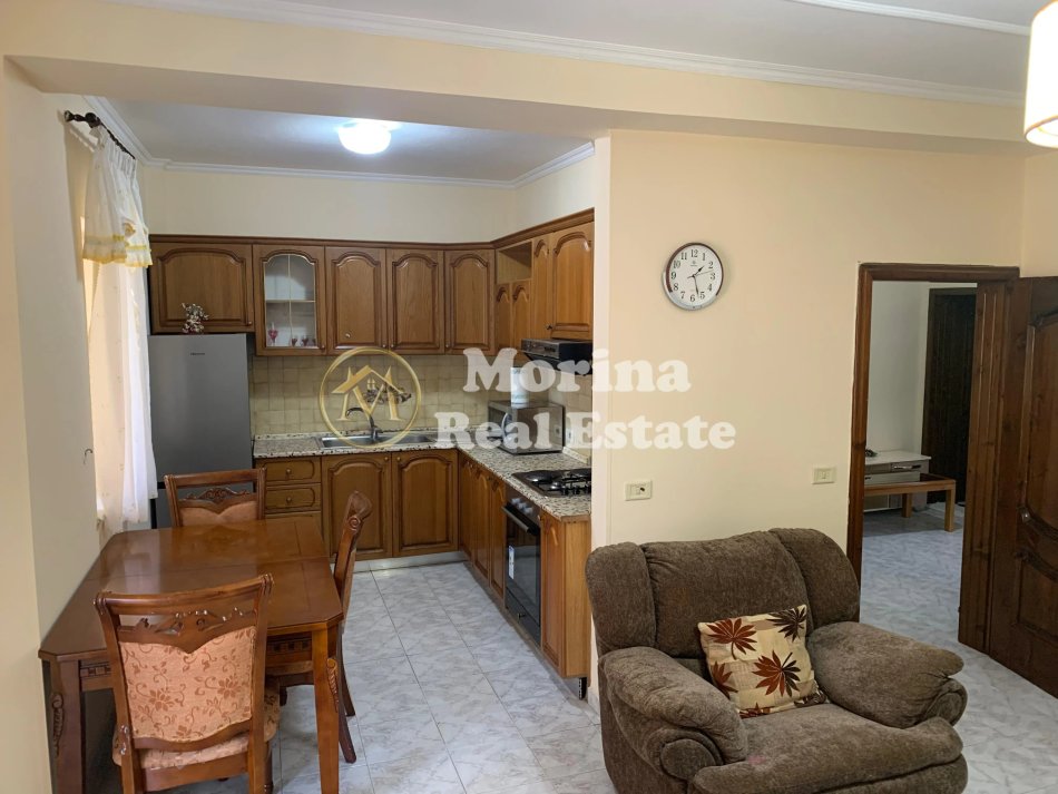 Tirane, jepet me qera apartament 2+1 Kati 4, 105 m² 500 € (Rruga e Dibres)