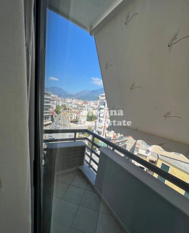 Tirane, jepet me qera apartament 1+1 Kati 5, 80 m² 550 € (Trgu Elektrik)