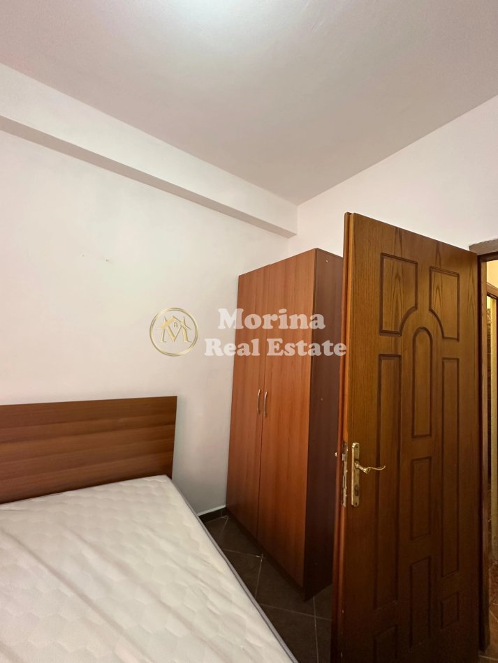 Tirane, jepet me qera apartament 1+1+Ballkon Kati 3, 60 m² 350 € (Rruga 5 Maji)