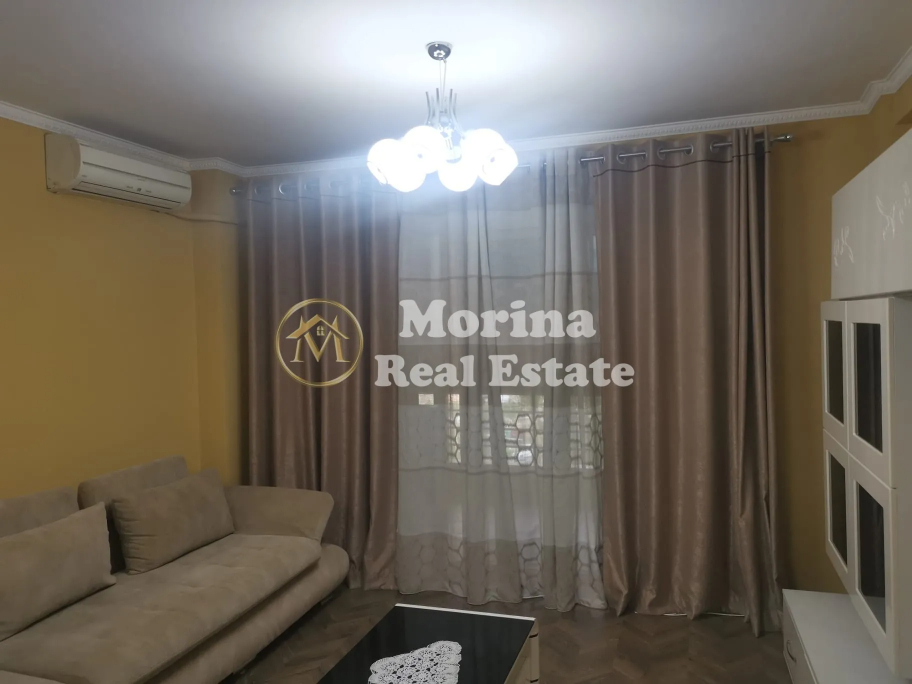 Tirane, jepet me qera apartament 2+1 Kati 4, 120 m² 800 € (Liqeni i thate)