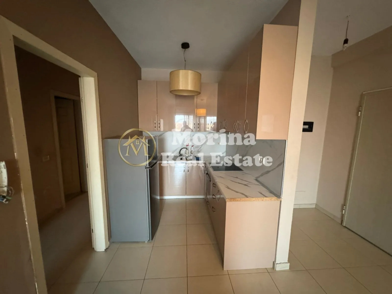 Tirane, jepet me qera apartament 2+1 Kati 7, 115 m² 450 € (Yzberisht)