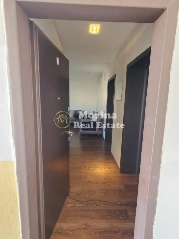 Tirane, jepet me qera apartament 2+1 Kati 4, 75 m² 650 € (Rruga Hoxha Tahsim)