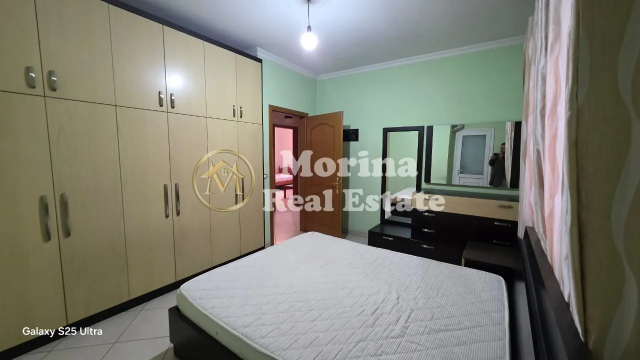 Tirane, jepet me qera apartament 3+1 Kati 2, 130 m² 650 € (Komuna e Parisit)