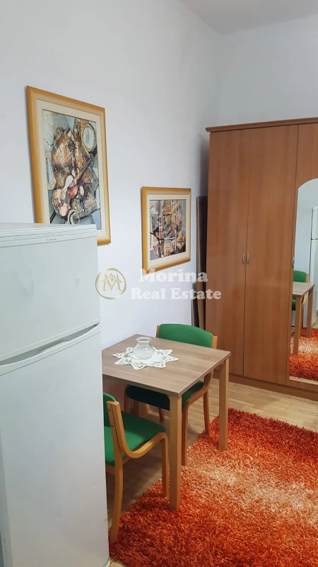 Tirane, jepet me qera garsonier Kati 2, 30 m² 320 € (Rruga Dibres)