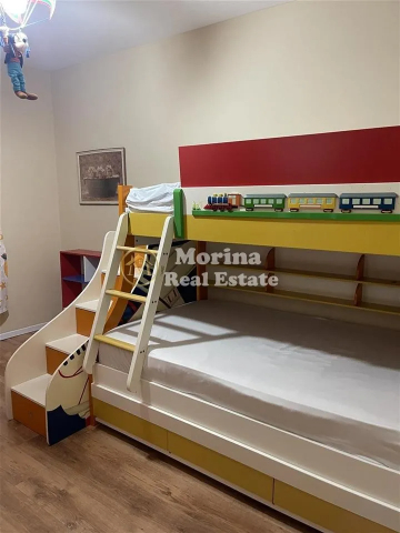Tirane, jepet me qera apartament 2+1 Kati 3, 100 m² 600 € (Ish Restorant Durresi)