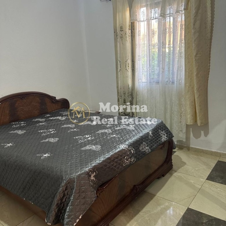 Tirane, jepet me qera apartament 1+1 Kati 1, 70 m² 400 € (Vilat Amerikane)