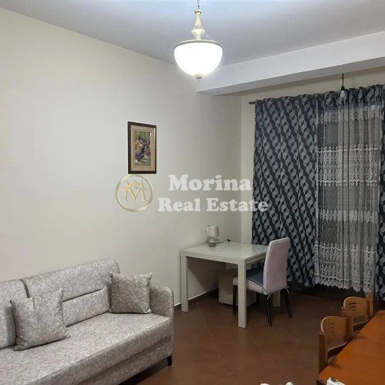 Tirane, jepet me qera apartament 1+1+Ballkon Kati 3, 65 m² 510 € (Rruga e Durresit)