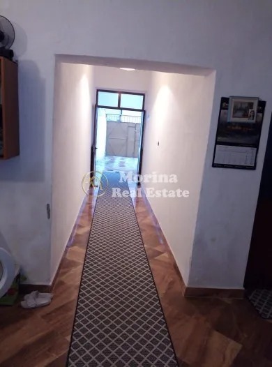 Tirane, shitet Vile 1 Katshe Kati 1, 130.000 € (Myslym Keta)