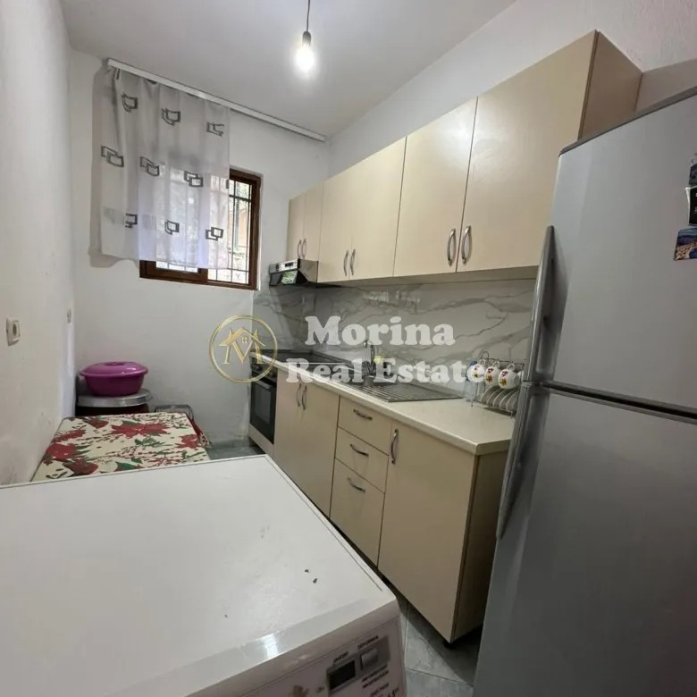 Tirane, jepet me qera apartament 2+1 Kati 1, 90 m² 350 € (Selite e Vogel)