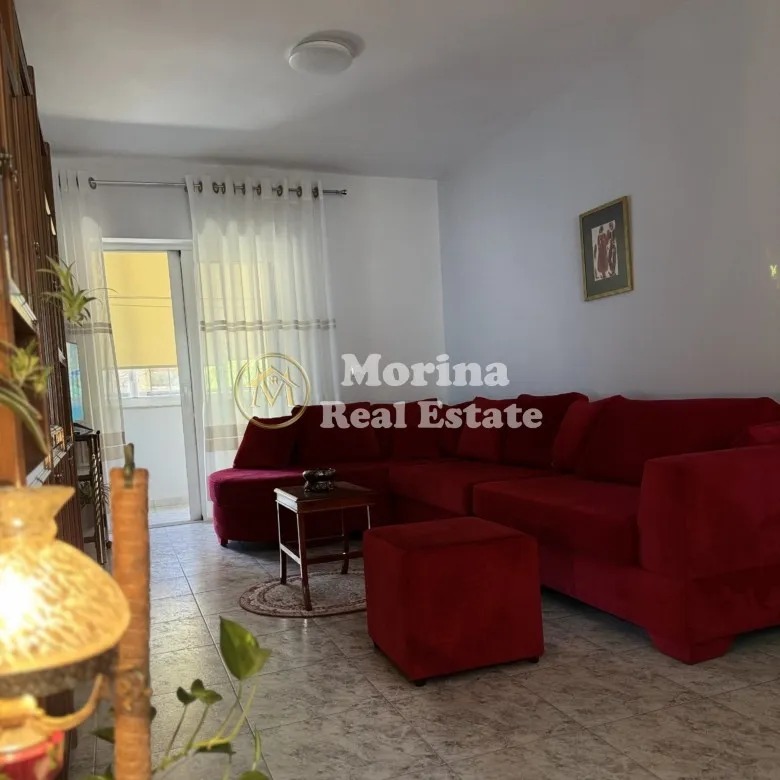Tirane, jepet me qera apartament 2+1+Ballkon Kati 1, 87 m² 700 € (Rruga Fortuzi)