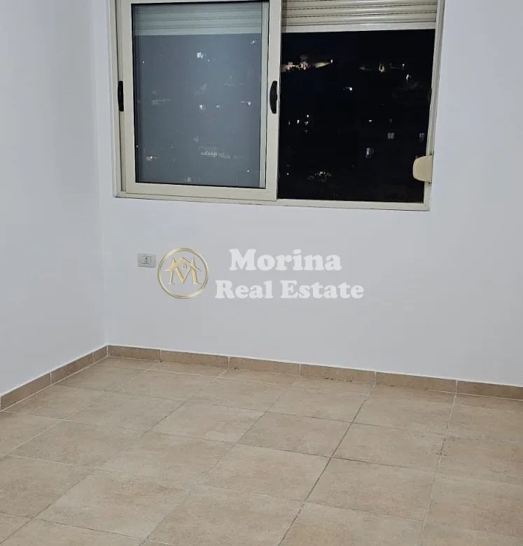 Tirane, jepet me qera apartament 2+1 Kati 7, 70 m² 300 € (Rruga Misto Mame, Yzberisht)