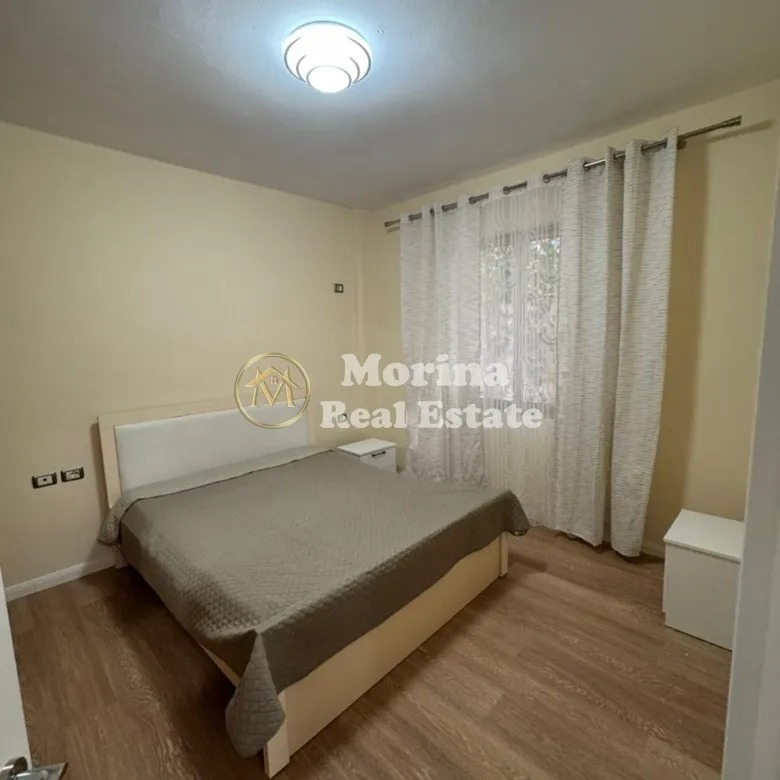 Tirane, jepet me qera apartament 2+1 Kati 2, 90 m² 550 € (Pallati Brigadave)