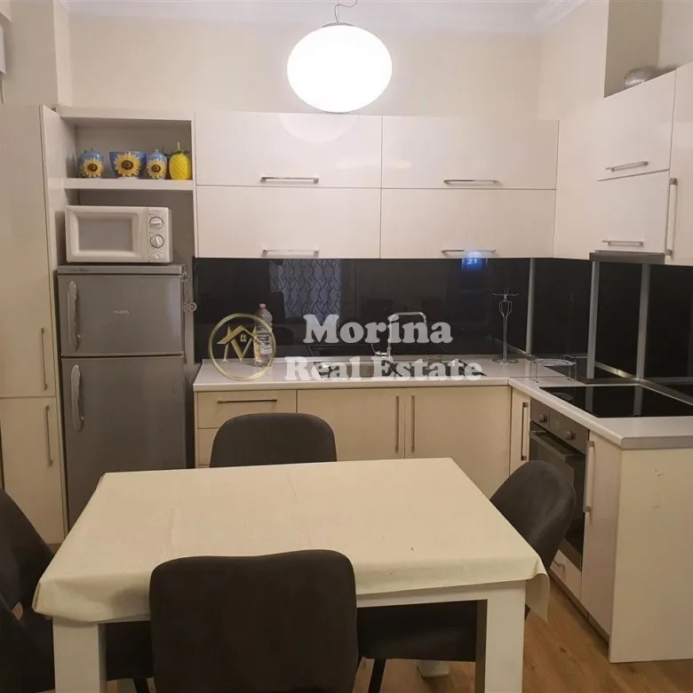 Tirane, jepet me qera apartament 2+1 Kati 2, 104 m² 550 € (Ali Demi)