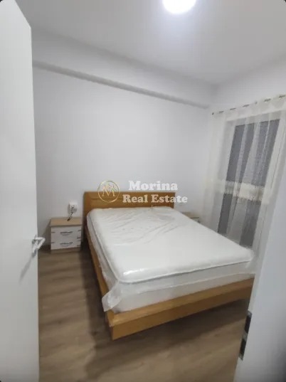 Tirane, jepet me qera apartament 1+1 Kati 7, 55 m² 400 € (Rruga Pasho Hysa)