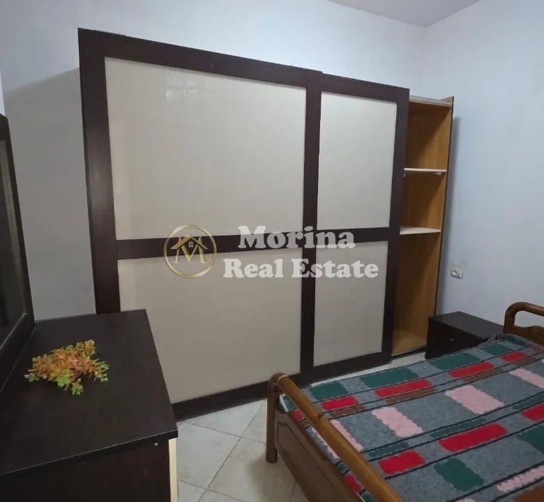 Tirane, jepet me qera apartament 1+1 Kati 1, 55 m² 300 € (Fresku)
