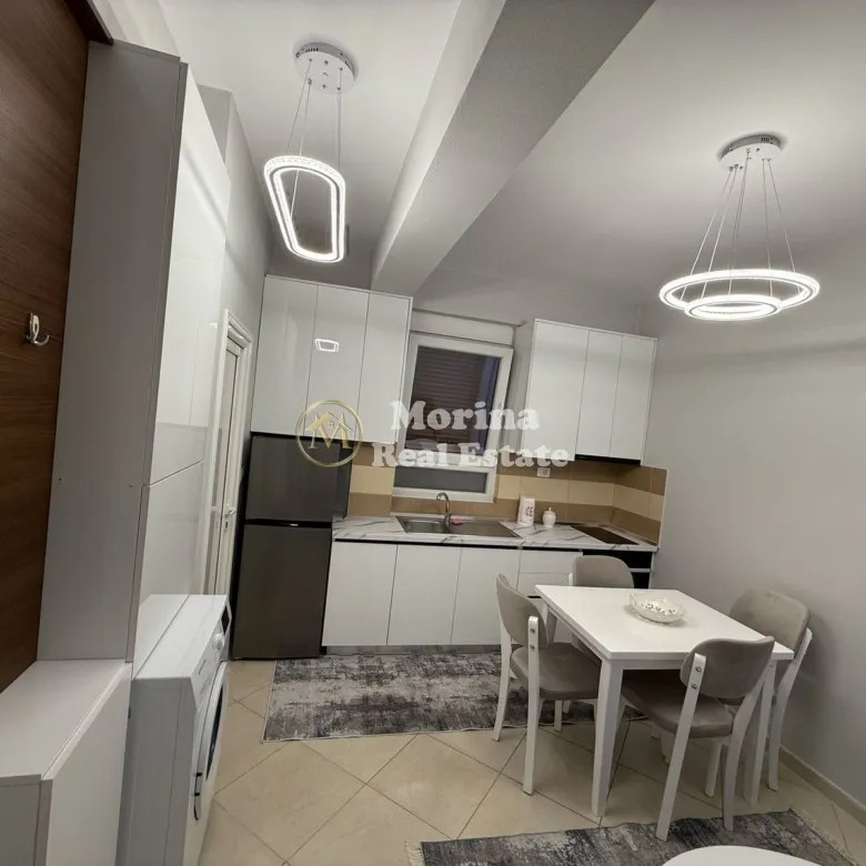 Tirane, jepet me qera apartament 1+1 Kati 2, 48 m² 400 € (Qytet Studenti)