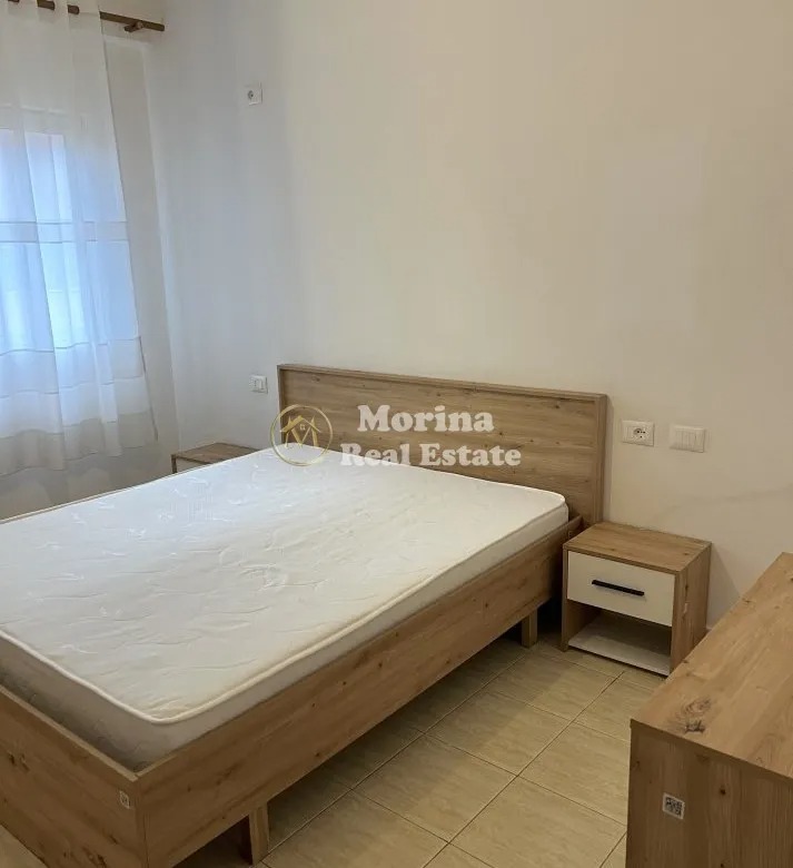 Tirane, jepet me qera apartament 2+1 Kati 3, 75 m² 800 € (Komuna e Parisit)